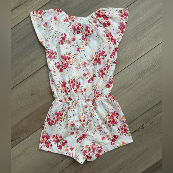 2/$18 NWT Girl White Floral Romper by The Children’s Place - Size 4T - Picture 5 of 10